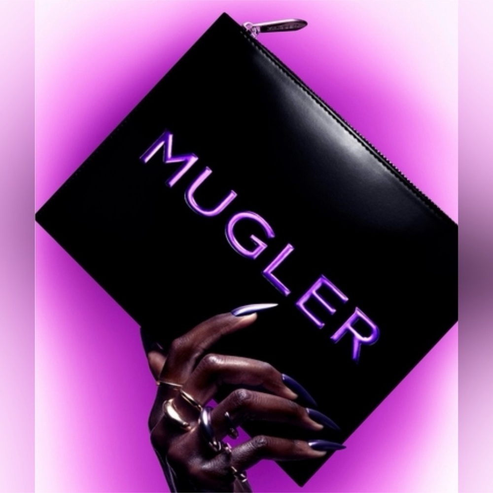 ❤️❤️ Mugler Black Cosmetic bag. Limited edition❤️❤️ new